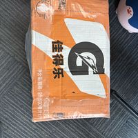 夏天跑步好伴侣，电解质运动饮料常相伴