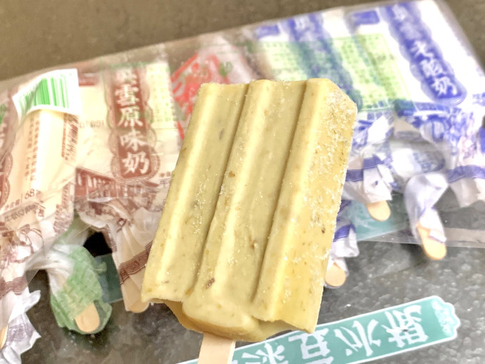 奥雪手磨绿豆雪糕这抹绿是夏天的入场券