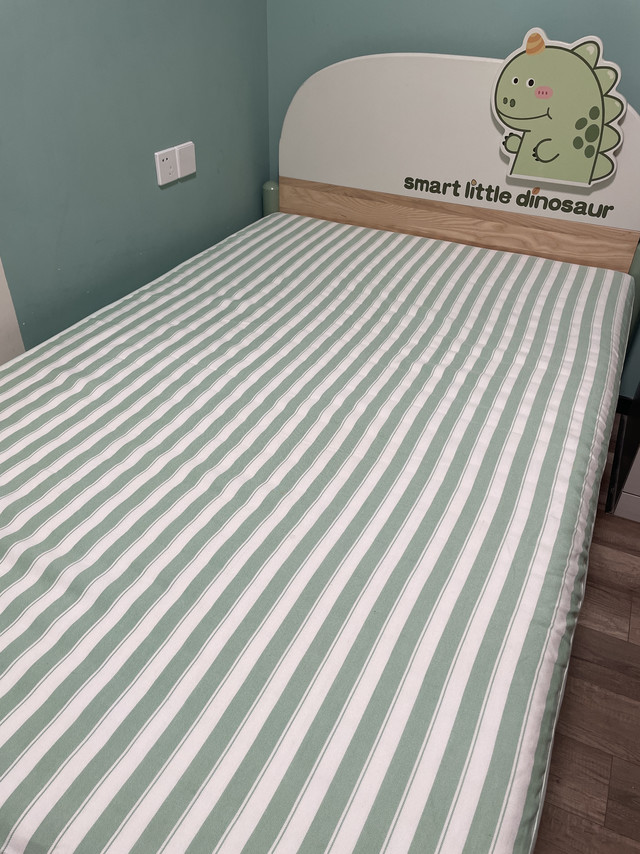 挖到宝了❗️儿童房选了这种凉席～